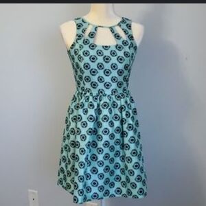 Young lady dress 💃 pit to pit 40 waist 34 length 34